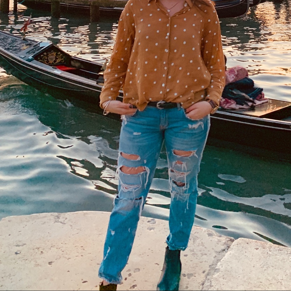 Low rise ripped Zara jeans from Paris